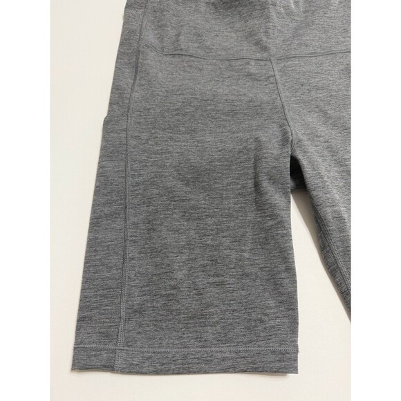 Athleta Ultimate Stash Pocket 9" Shorts Women's Size Large Heather Grey Gym Yoga - Picture 3 of 12